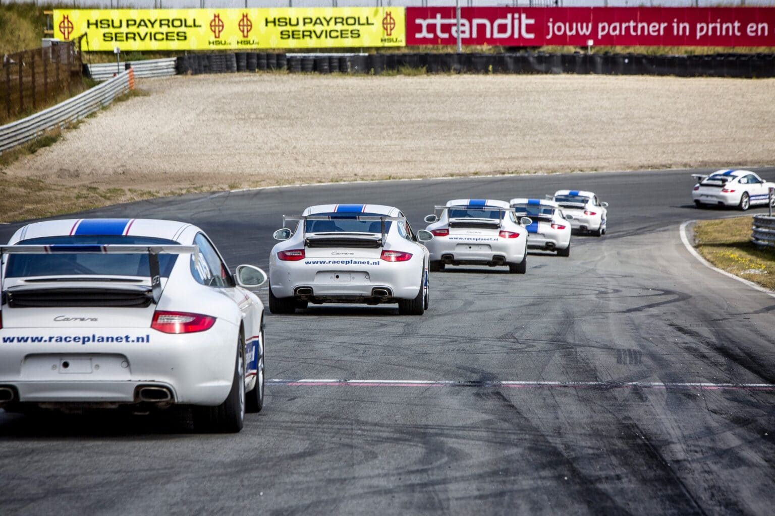 Porsche 911 Rennstrecke Fahren aud dem Circuit Race